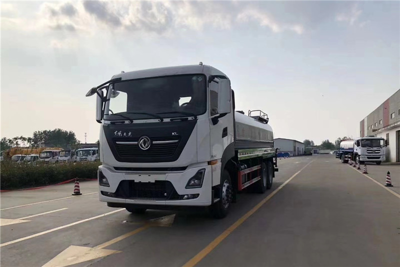 東風(fēng)天龍后八輪20噸噴霧車，國六綠化噴灑車